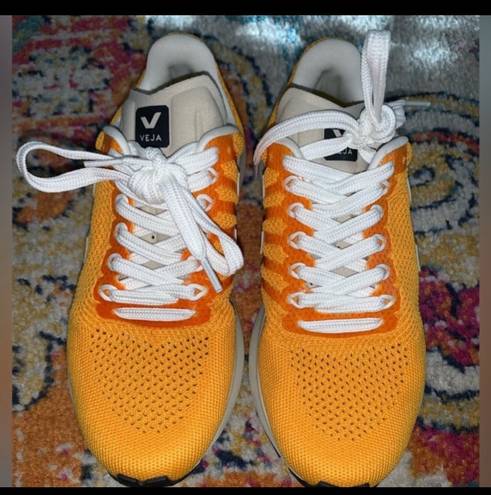 VEJA Women’s  Vegan Marlin Sneakers Yellow Size 6