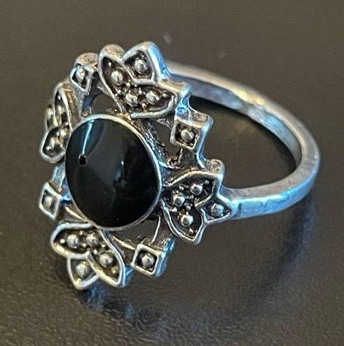 Onyx Vintage  stone silver plated ring size 7