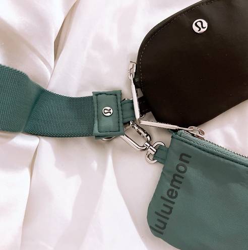 Lululemon Dual Pouch Wristlet Green