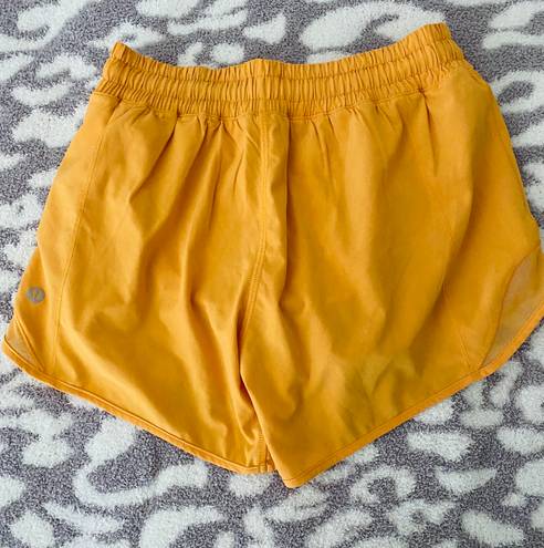 Lululemon Hotty Hot Shorts 4”