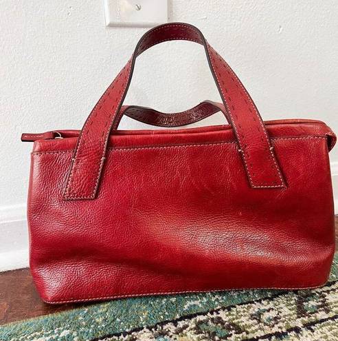 Fossil  Sedona Shoulder Bag in Red Leather Vintage
Stitching Y2K Barrel Zipper