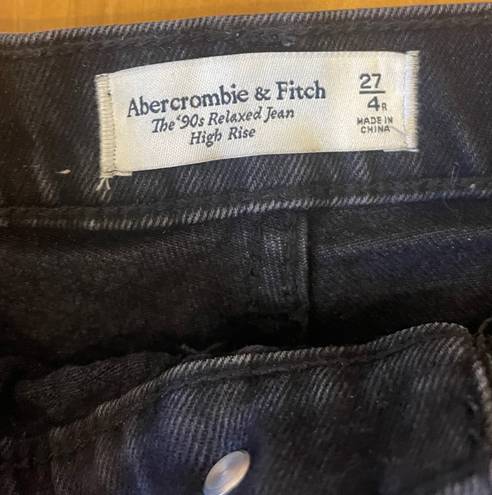 Abercrombie & Fitch High Rise 90’s Relaxed Jean