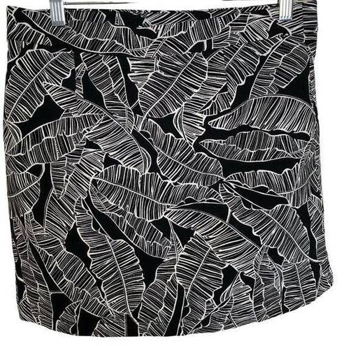 Rafaella Rafaela Comfort skort black and white botanical print