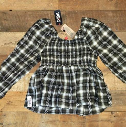 Tommy Hilfiger Tommy Jeans Womens Size Medium Plaid Peplum Smocked Top •Scoop Neck Long Sleeves