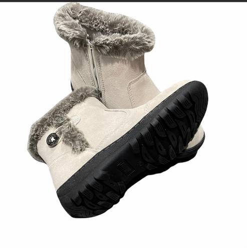 Khombu Ladies' All Weather Water Repellent Cream Fur Lined Booties Size 10 NEW