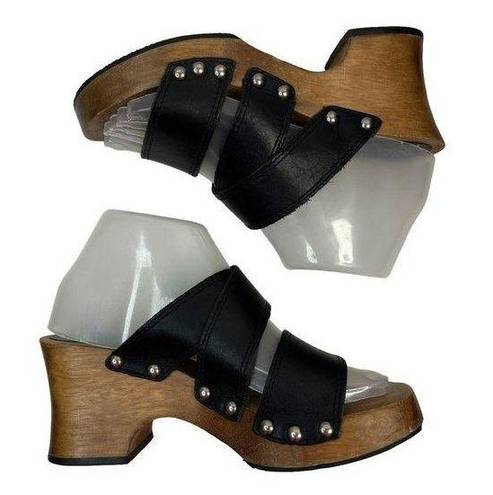 Candie's Vtg 1980's  Size 7 Platforms Sandals Black Leather Wood Chunky Heels Stud