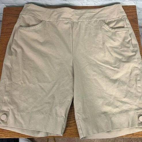 Soft Surroundings  Khaki Jegging style pull on Chino Shorts Women's Size Medium