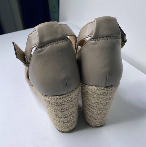 Big Buddha Espadrille Wedges Size 9 NWOT