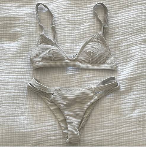 Billabong Bikini Set