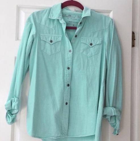 Bullhead Black  Chambray mint button down top S