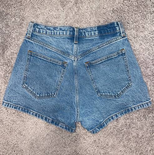 Abercrombie & Fitch The Mom Short High Rise Curve Love