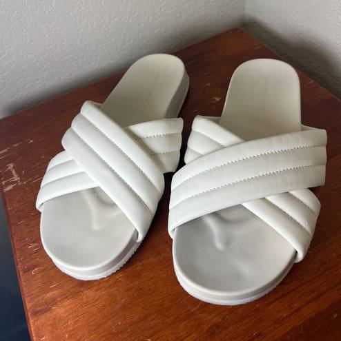 American Eagle White Slides