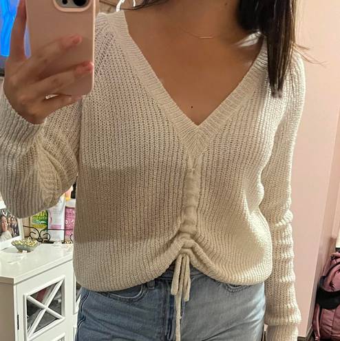 Listicle Vneck Sweater