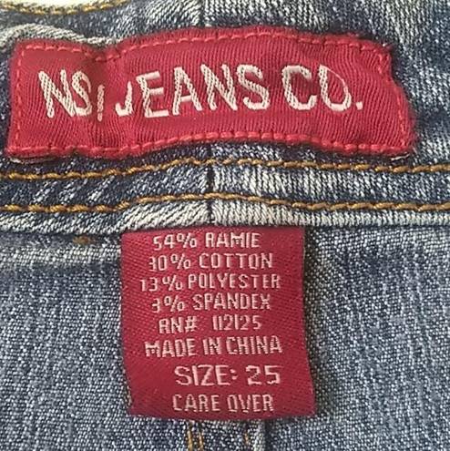 Krass&co Junior's plus NSI Jeans . Embroidered Capris 25 x 23