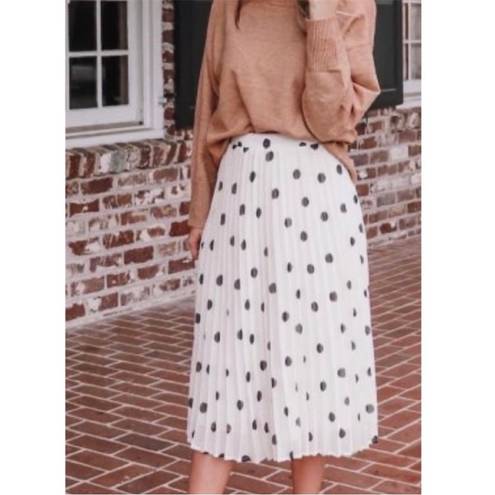 A New Day  Target NWT White Pleated A Line Midi Full Skirt Black Polka Dots S