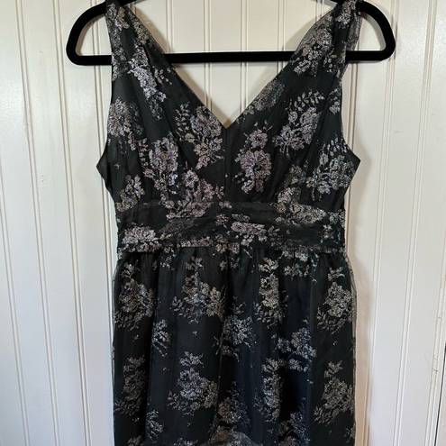 DKNY Black and Silver Tank Blouse. Size 6