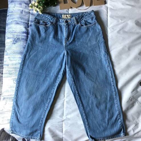 L.L.Bean  Jean Classic Fit Capris (NOTE:READ FLAW)