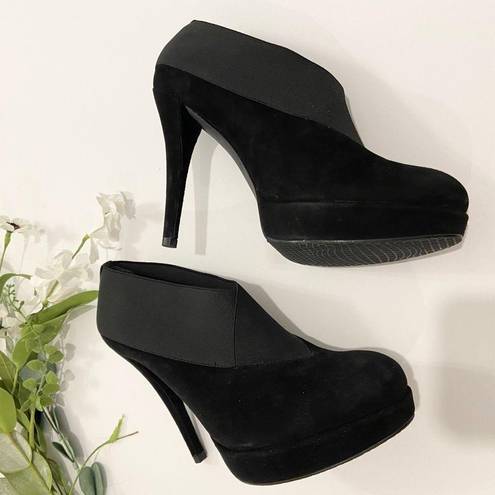 Stuart Weitzman  Kilgore Black Suede booties size 7