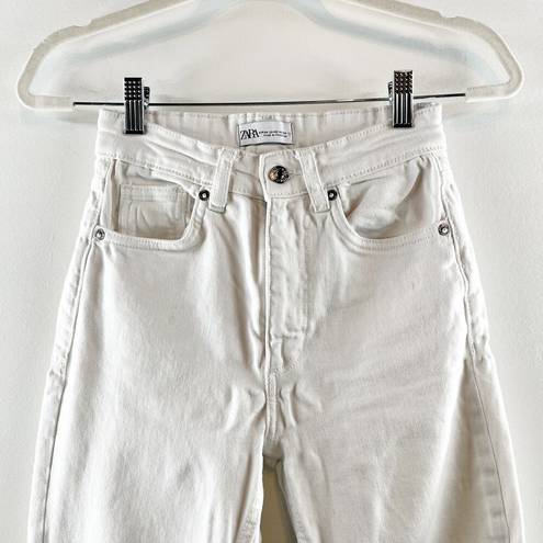 ZARA  Cropped High Rise Straight Leg Jeans White 2