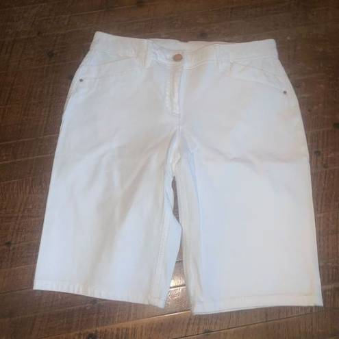 Chico's Chico’s white vacationcore Bermuda style 00/2 shorts