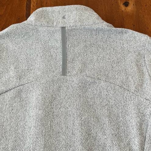 Kyodan  Outdoor Gray Herringbone Half Zip Pull Over Jacket