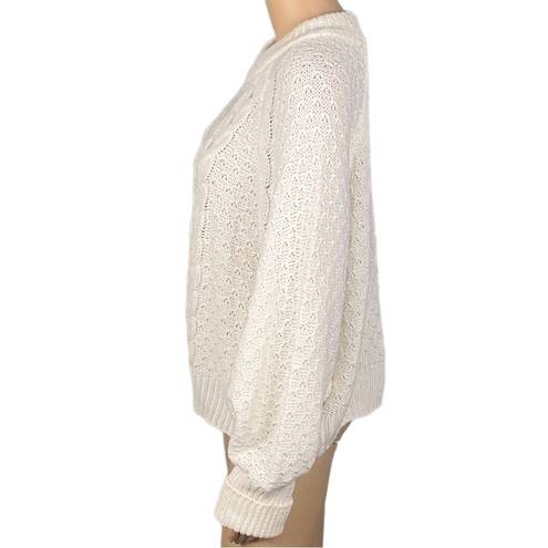 The Moon  & MADISON cream, dolman sleeve, cropped, cable knit sweater. Medium. EUC