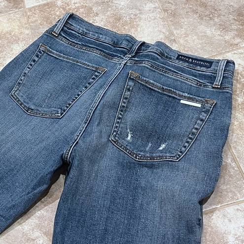 Rock & Republic  Kendall Crop Capri Mid Rise Denim Jeans Medium Wash Size 14 Blue