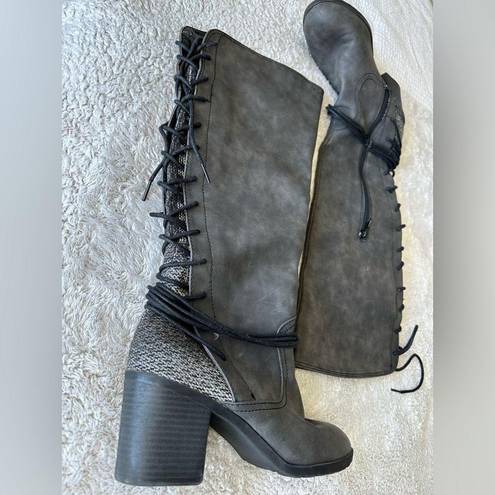 BKE NWOT  sole Ryderson gray knee high lace up boots, Size 7.5, faux leather