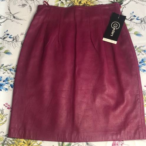 Cedars vintage leather skirt never worn modern S Pink