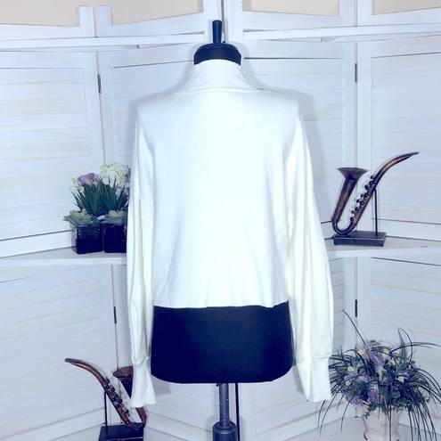 INC Culpos  oversized cream lightweight turtleneck cropped sweater sz L