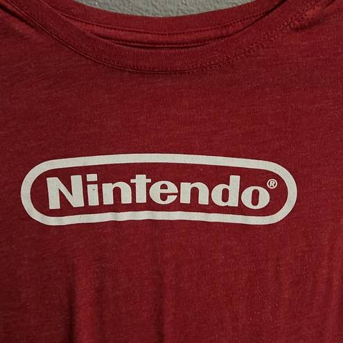 Nintendo  Short Sleeve Red Tee Size Small