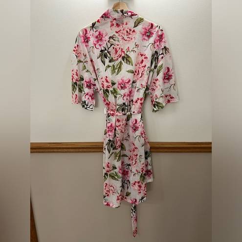 Show Me Your Mumu EUC  Bridal White and Pink Floral Robe Size S-L