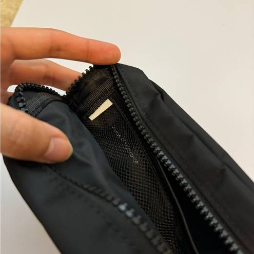 Lululemon  mini make up bag black color