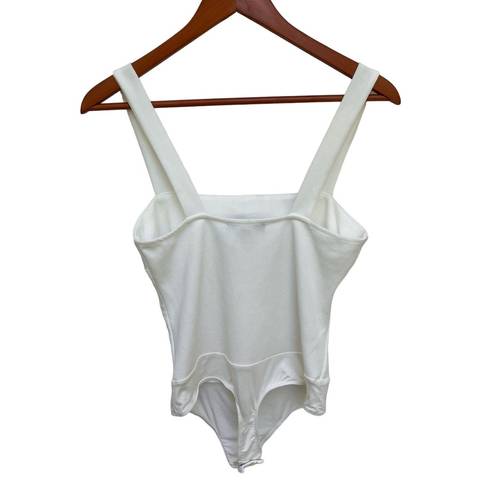 One Piece Lulu’s White Bodysuit  Sleeveless Snap Closure Size M Made in USA