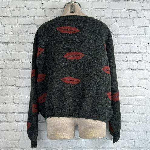 POL  Oversized Sweater Size Medium Boxy Pullover Knit Fuzzy Gray Red Lips