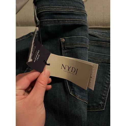 NYDJ 1481- 22w NWT-Billie mini bootcut 32 inches long