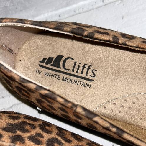 Cliffs  By White Mountain cheetah slip on smoking loafers