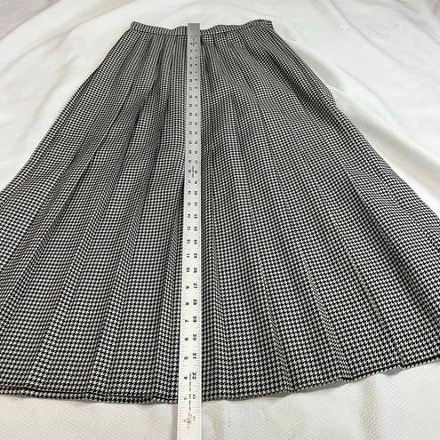 Talbots Vintage  Black & White Houndstooth Pleated Midi Skirt