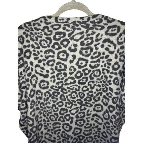 Harper Haptics by Holly  V-Neck Leopard Print Short Sleeve Gray Soft Tee Shirt