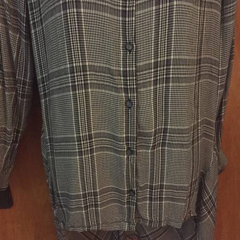 Max Studio Black & White Plaid  Button Down Shirt Size Large