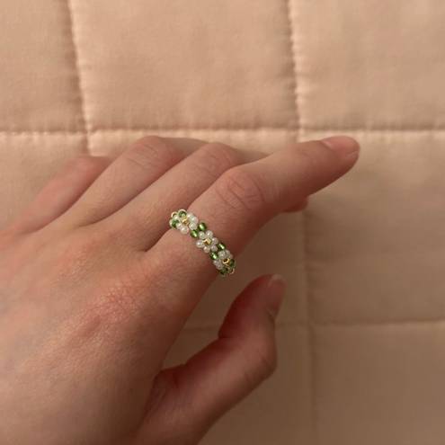 Handmade Beaded White Flower Ring