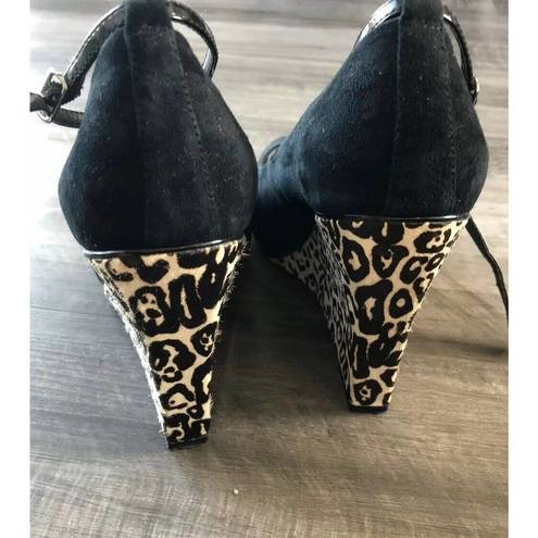 White House | Black Market  Wedge Heels Sz 7.5 Peep Toe Animal Print Melissa