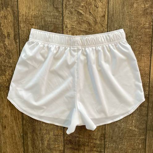 Gymshark NWOT  | Essential Loose Training Shorts White