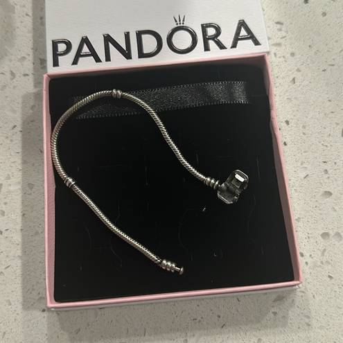 Pandora barrel clasp bracelet Size Small 6in