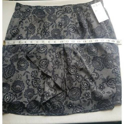 Krass&co Apparel . Womens Skirt Floral Size Large 100% Silk Mini Elastic Waistline