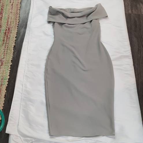 Boohoo  Gray Off Shoulder Cut Out Dress Size 10 Hourglass