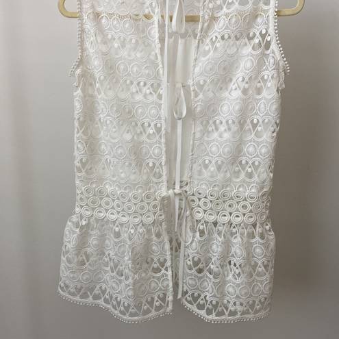 Alexis  White Floral Lace Blouse Size: XS