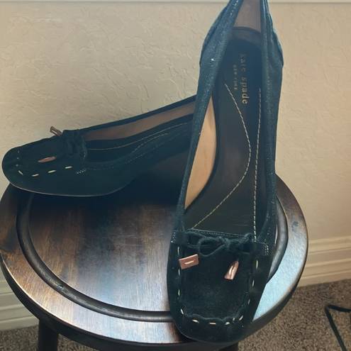 Kate Spade : Black Suede Whipstitch Kitten (Low) Heel Shoe- 10M