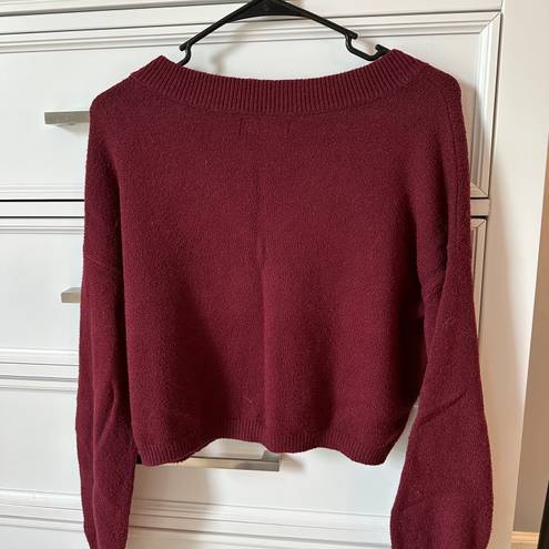 Hollister Burgundy Cropped V Neck Sweater