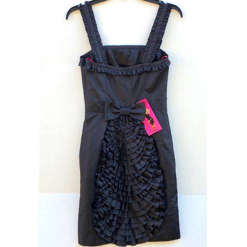 Betsey Johnson  Womens size 2 black ruffle cocktail sleeveless dress NWT